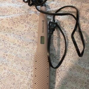 Hair straightener